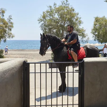 Oscar Beachfront - Adults Only Otel Perivolos (Santorini)