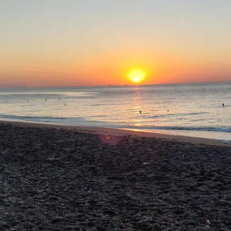 Oscar Beachfront - Adults Only Hotell 5*