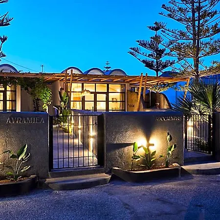 Oscar Beachfront - Adults Only فندق