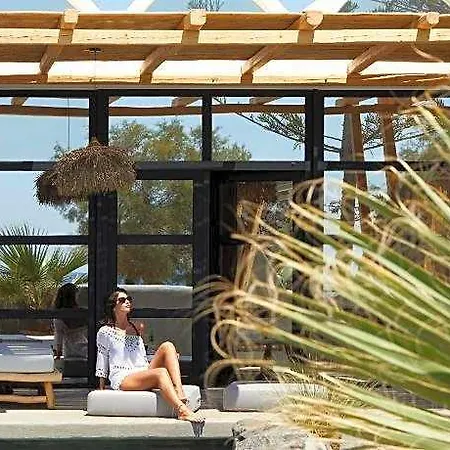 Oscar Beachfront - Adults Only 5* بيريفولّوس