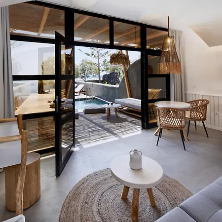 Oscar Beachfront - Adults Only Hotel Playa de Perivolos