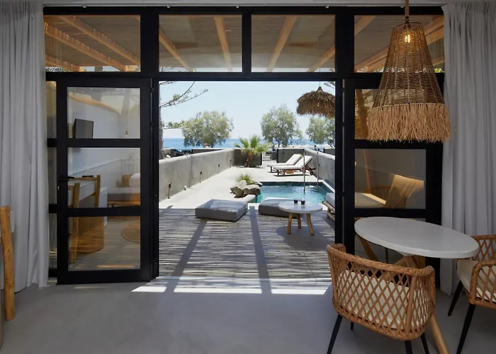 Oscar Beachfront - Adults Only 5* Perivolos (Santorini)