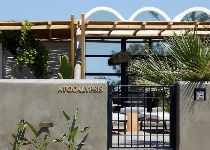 Oscar Beachfront - Adults Only Perivolos (Santorini)