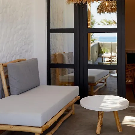 Oscar Beachfront - Adults Only *