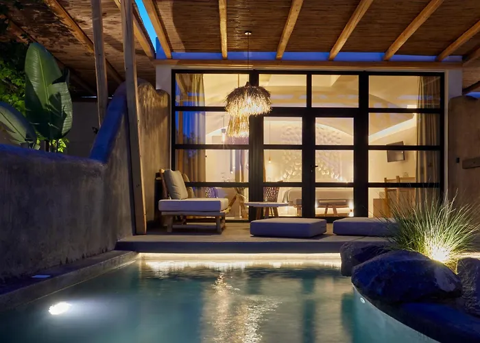 Oscar Beachfront - Adults Only فندق بيريفولّوس